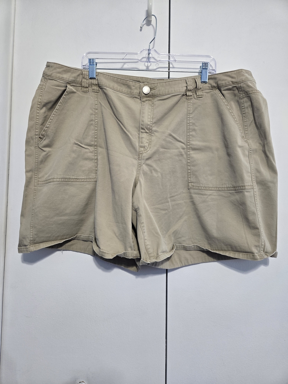 Lane Bryant Size 24 Khaki Utility Shorts High Rise Stretch Lyocell Pockets